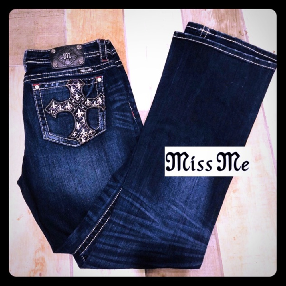 MISS ME Cross Pockets!